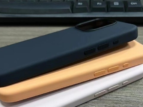 伊犁苹果14维修站分享iPhone14手机壳能直接给iPhone15用吗?